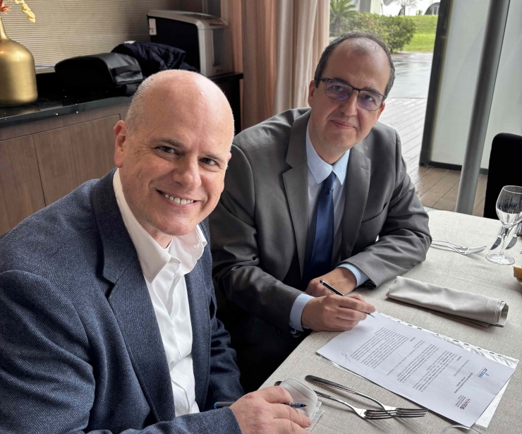 L'acord signat entre les dues parts.